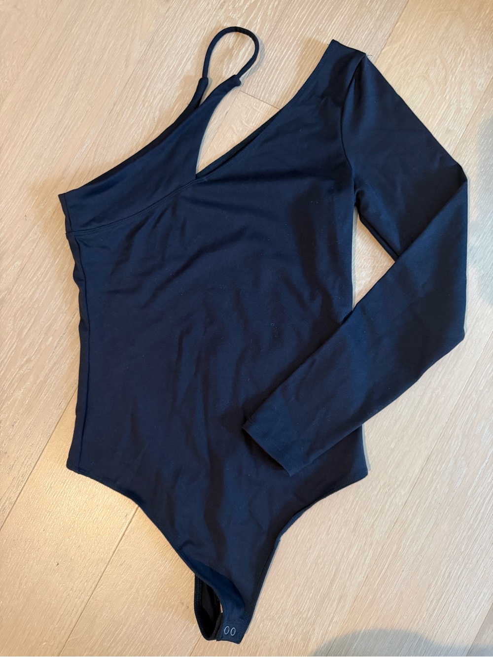 Abercrombie & Fitch Black One-Shoulder Long-Sleeve Bodysuit